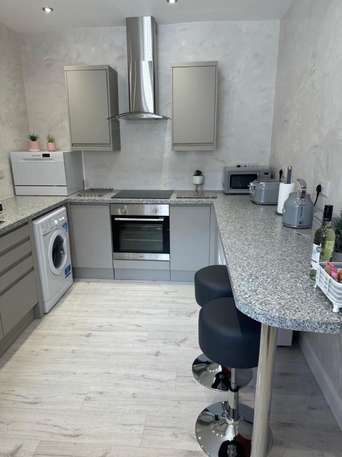 בלפר Courtyard Holiday Apartments מראה חיצוני תמונה